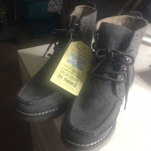 Toms searcher boots